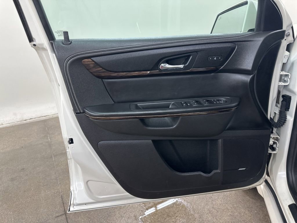 Used 2014 GMC Acadia Denali image 31