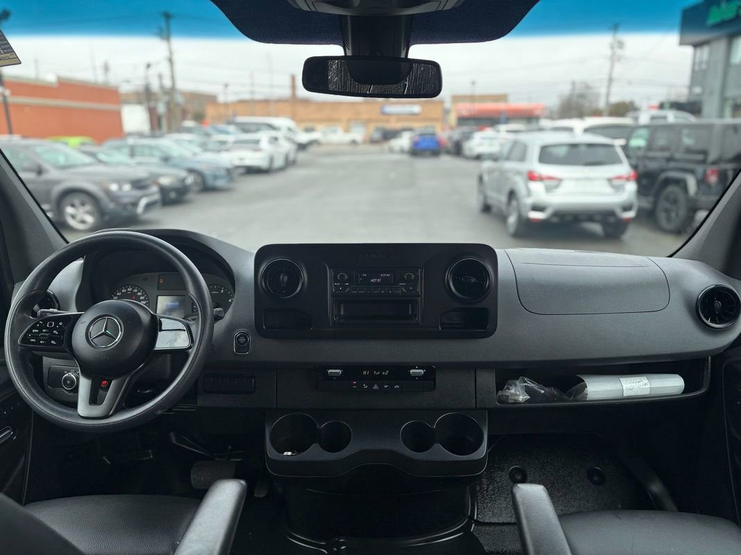 Used 2021 Mercedes-Benz Sprinter 2500 w/ Comfort Plus Package image 22