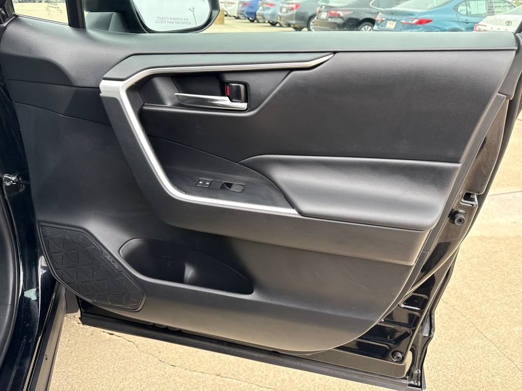 Used 2020 Toyota RAV4 XLE w/ Convenience Package AWD/4WD image 23