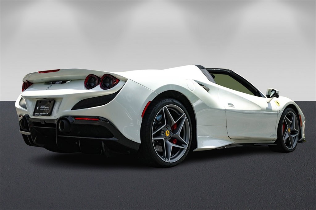 Certified 2022 Ferrari F8 Tributo image 3