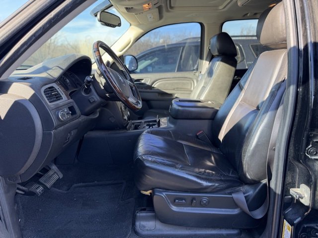 Used 2011 GMC Yukon XL Denali image 6