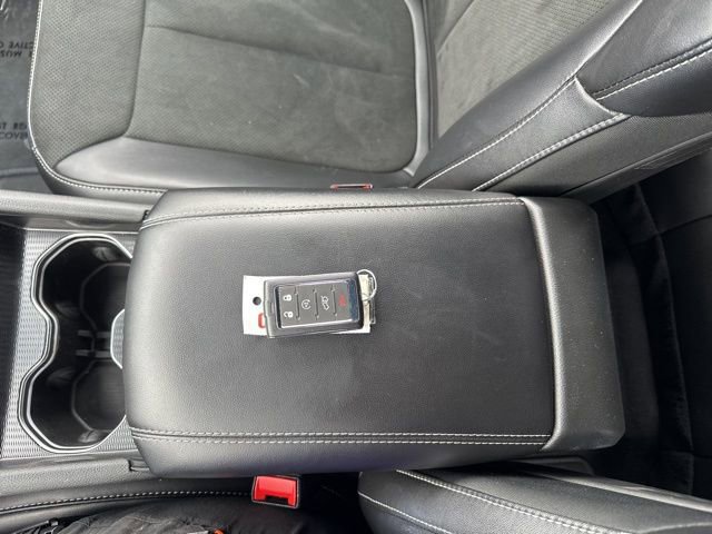 Used 2025 Jeep Grand Cherokee Altitude AWD/4WD image 34