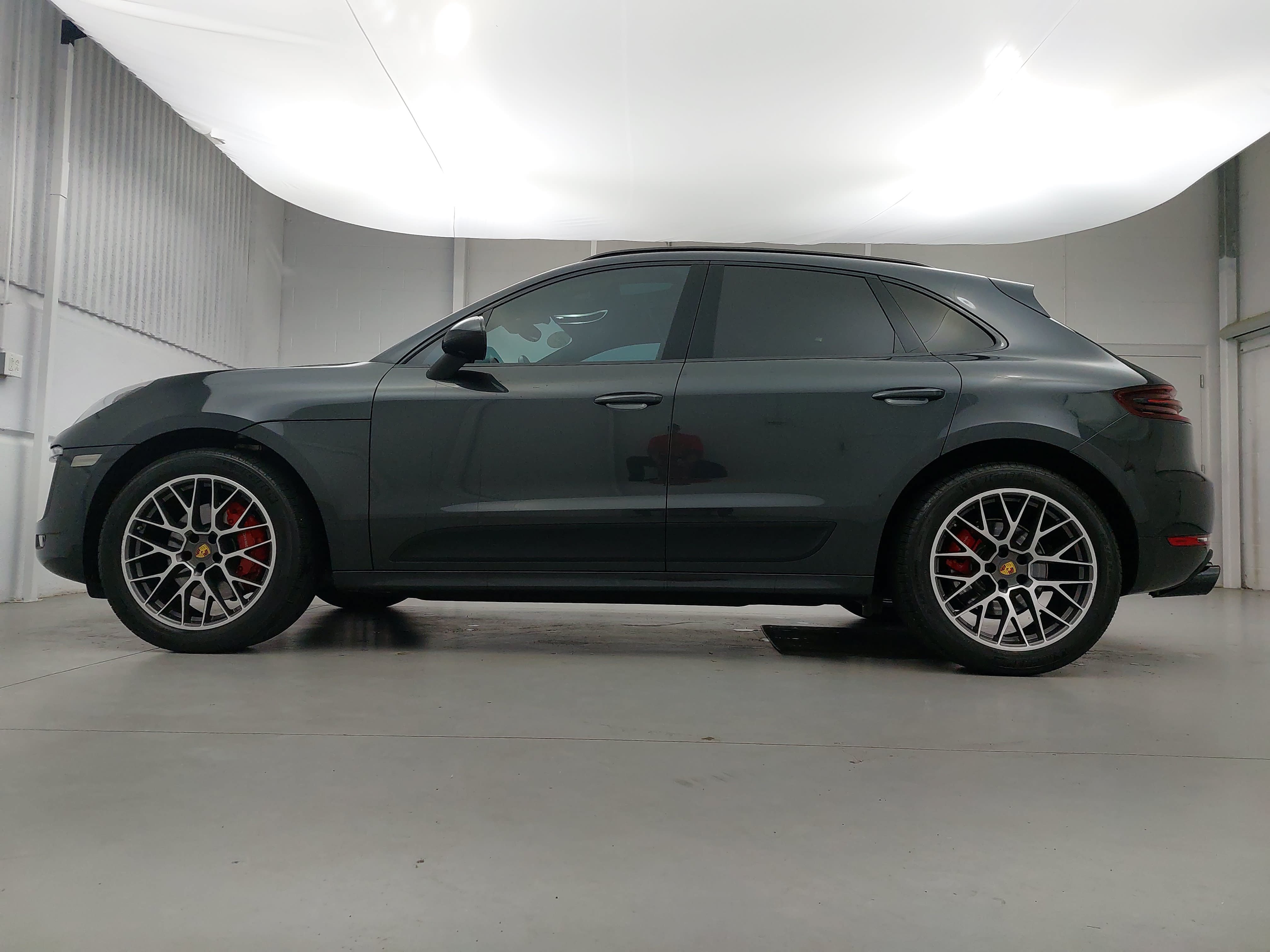 Certified 2017 Porsche Macan GTS AWD/4WD image 2