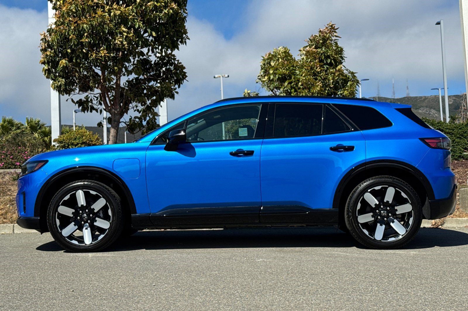 Certified 2024 Honda Prologue Elite image 2
