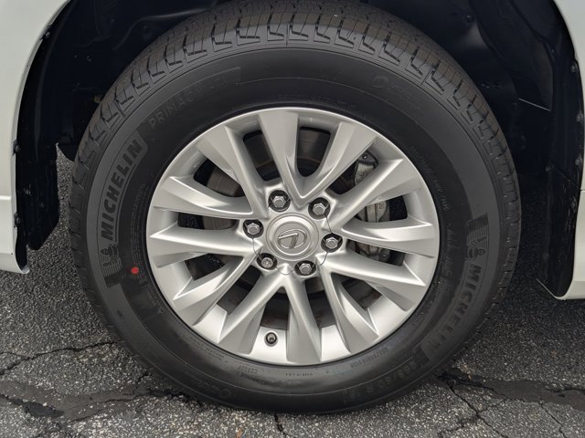 Used 2023 Lexus GX 460 Premium image 11