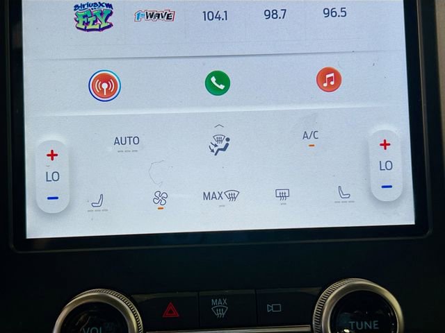 Used 2024 Ford Edge SEL image 16