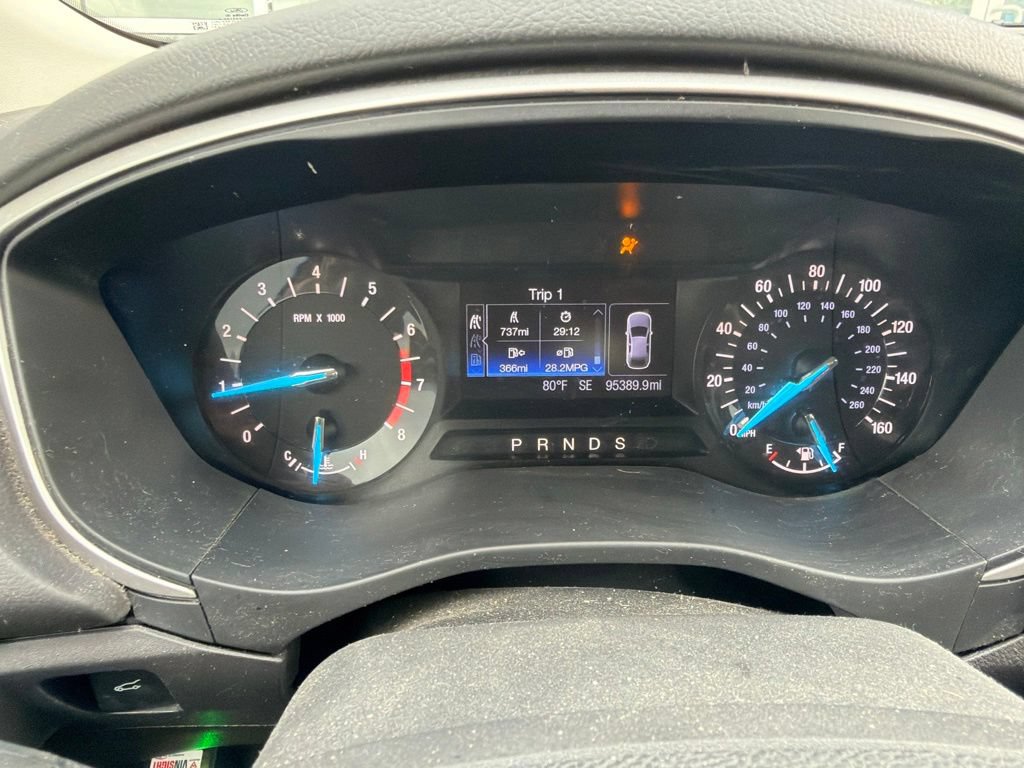 Used 2014 Ford Fusion SE FWD image 9