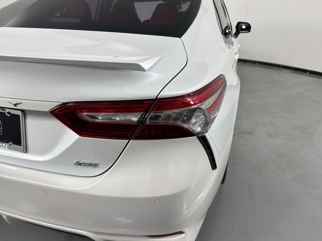 Used 2019 Toyota Camry XSE w/ Driver Assist Package FWD image 31