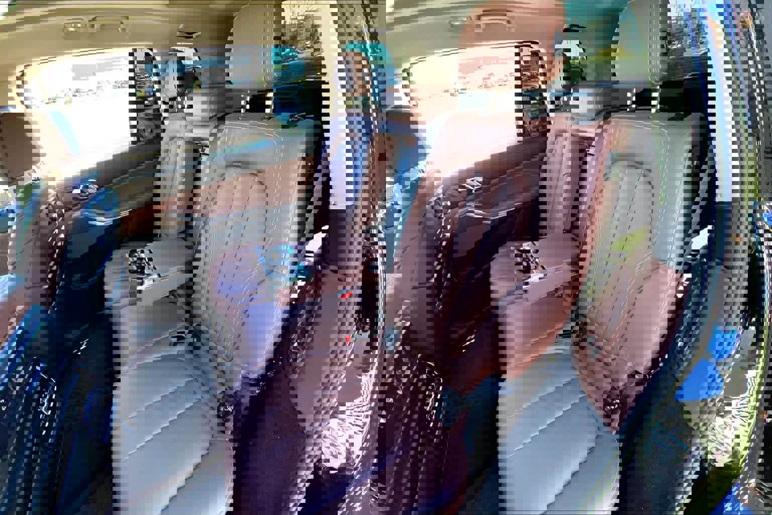 Used 2020 BMW X7 xDrive40i w/ Cold Weather Package image 19