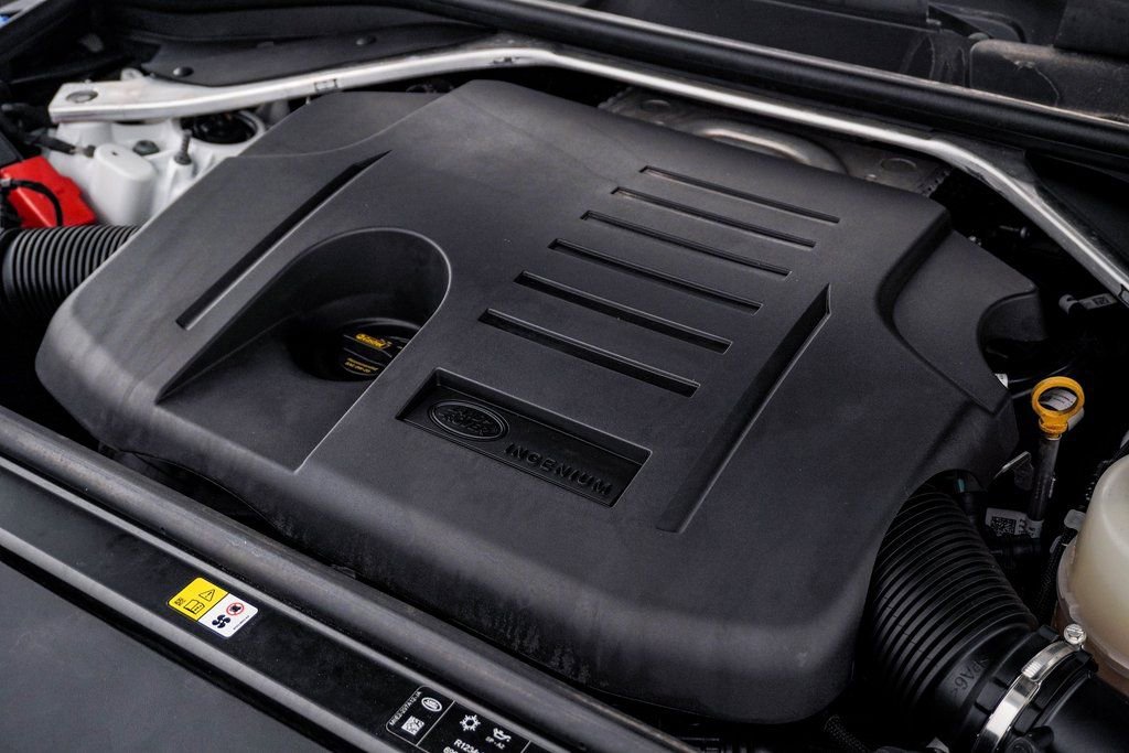 Used 2024 Land Rover Range Rover Sport SE image 28