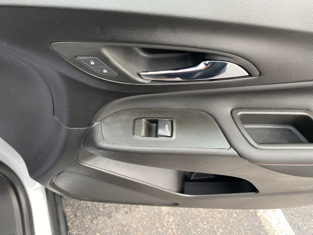 Used 2024 Chevrolet Equinox RS AWD/4WD image 10
