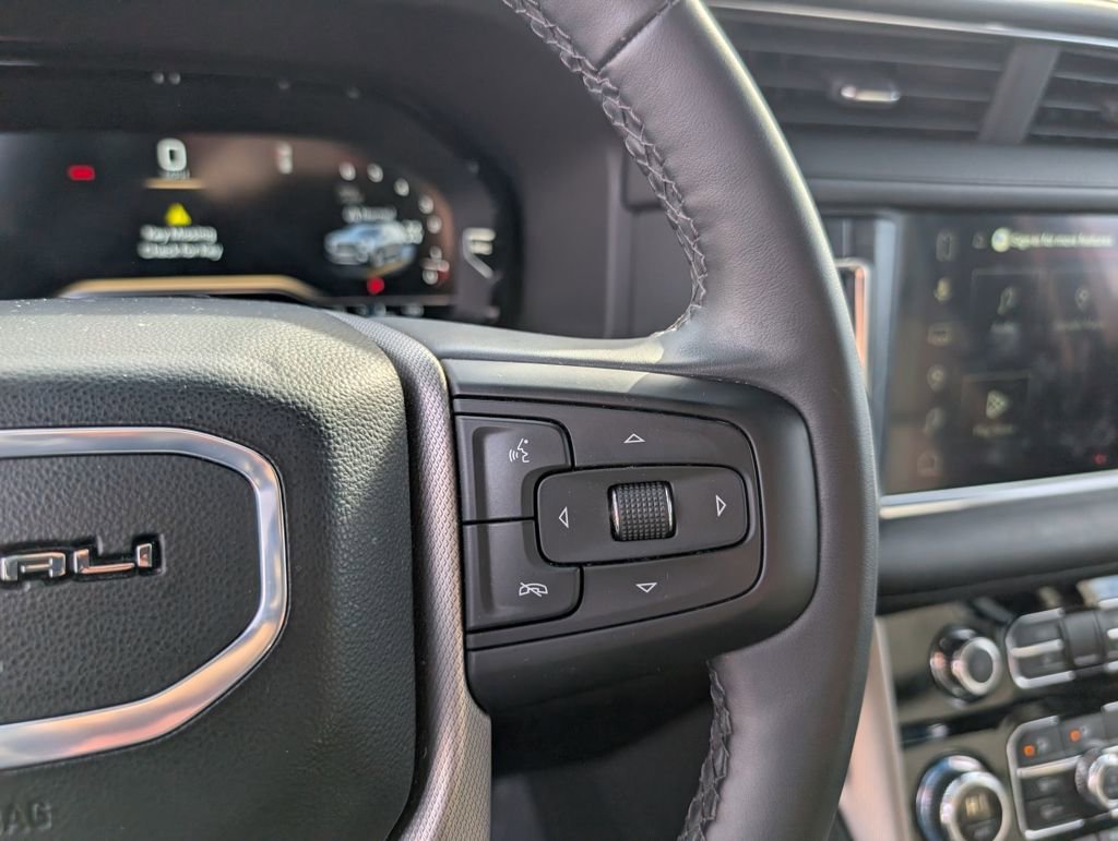 Used 2024 GMC Yukon XL Denali image 18