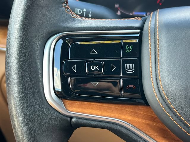 Used 2024 Jeep Grand Wagoneer L Series III w/ Rear Seat Video Group 1 AWD/4WD image 22