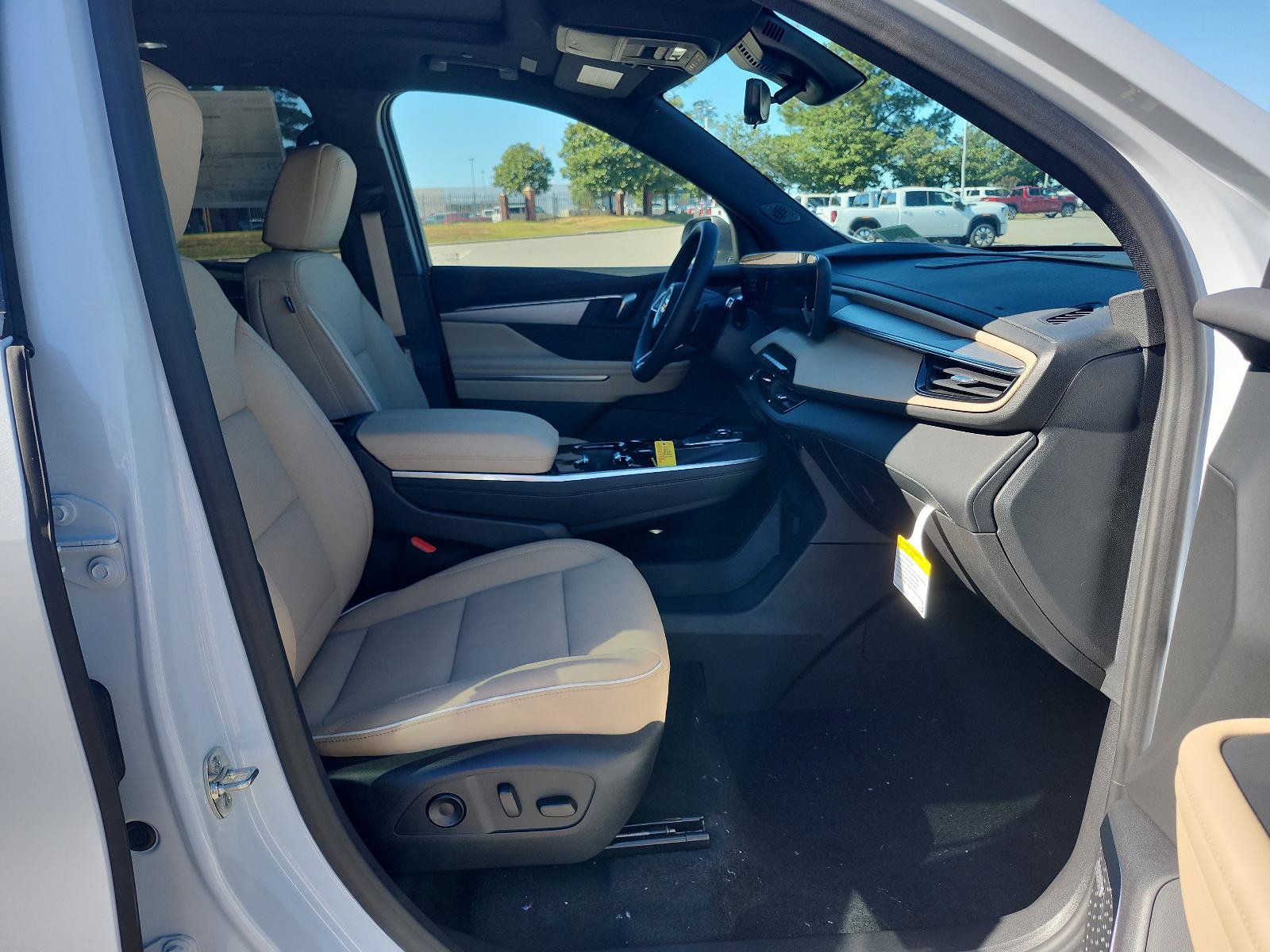 New 2026 Buick Enclave Preferred w/ Power Package AWD/4WD image 9