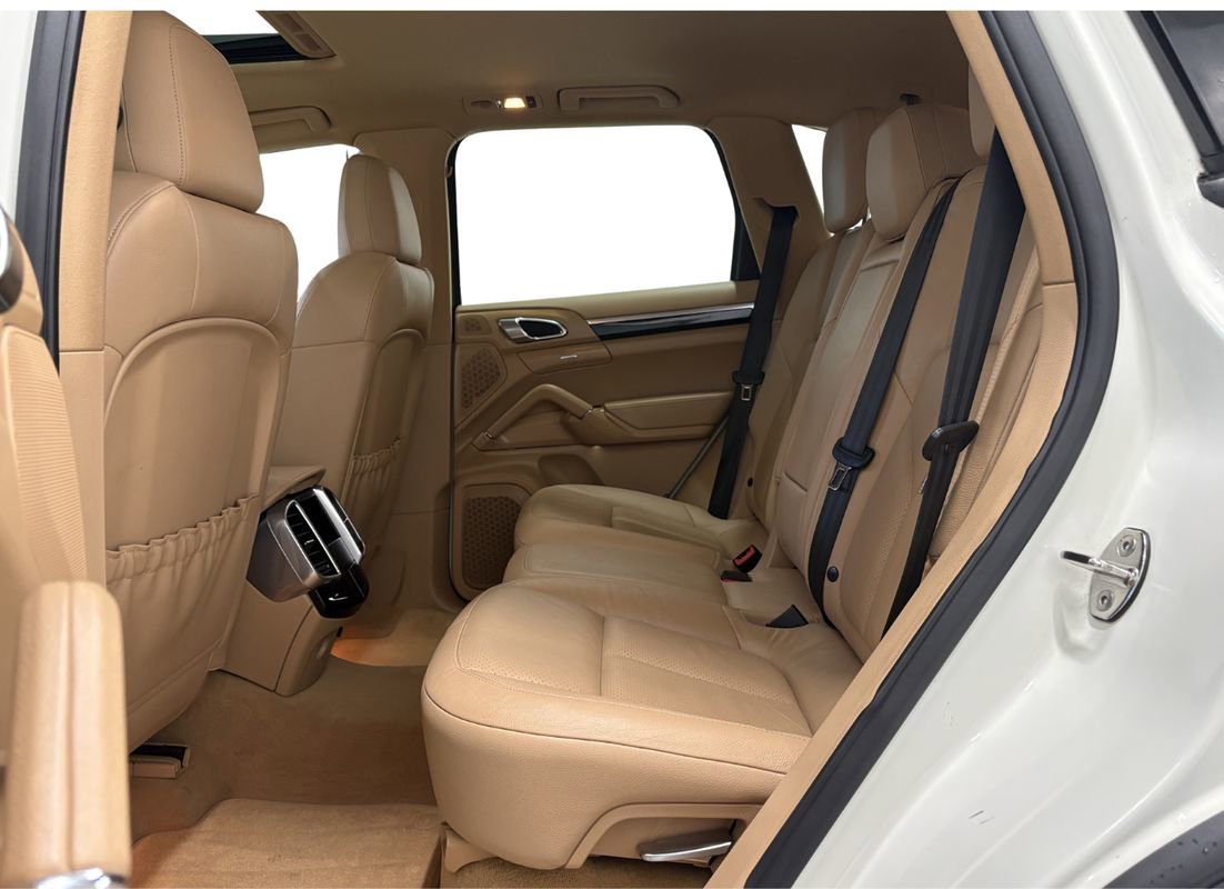 Used 2011 Porsche Cayenne AWD/4WD image 12
