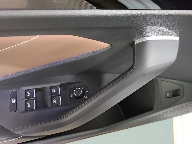 New 2026 Volkswagen Jetta SEL image 7