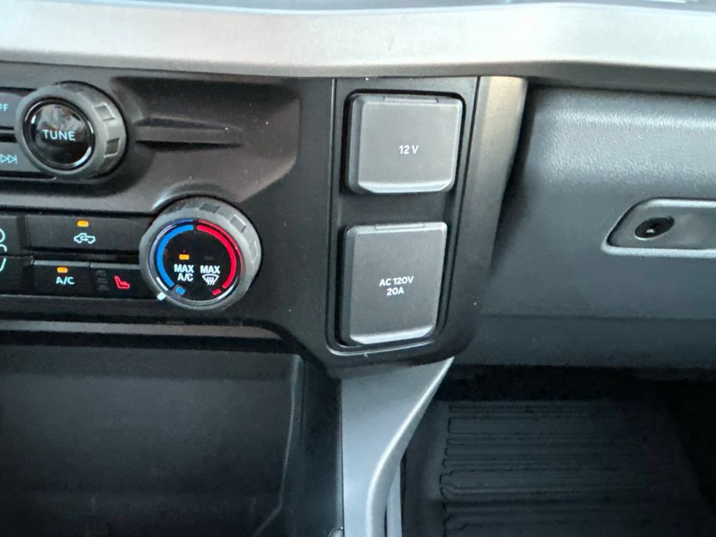 Used 2026 Ford F350 XLT w/ XLT Premium Package AWD/4WD image 28
