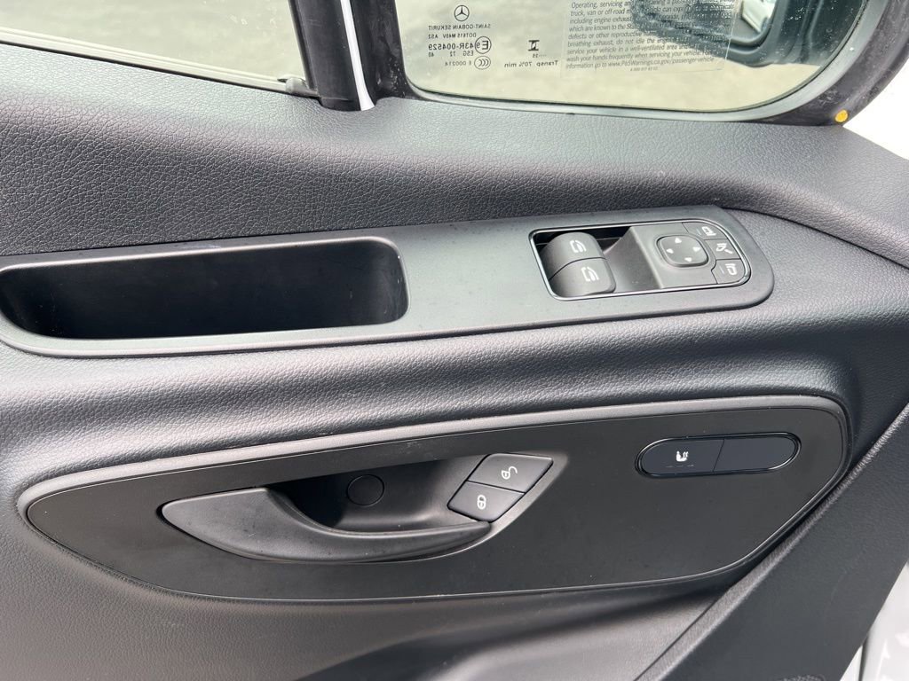 Used 2025 Mercedes-Benz Sprinter 2500 image 14