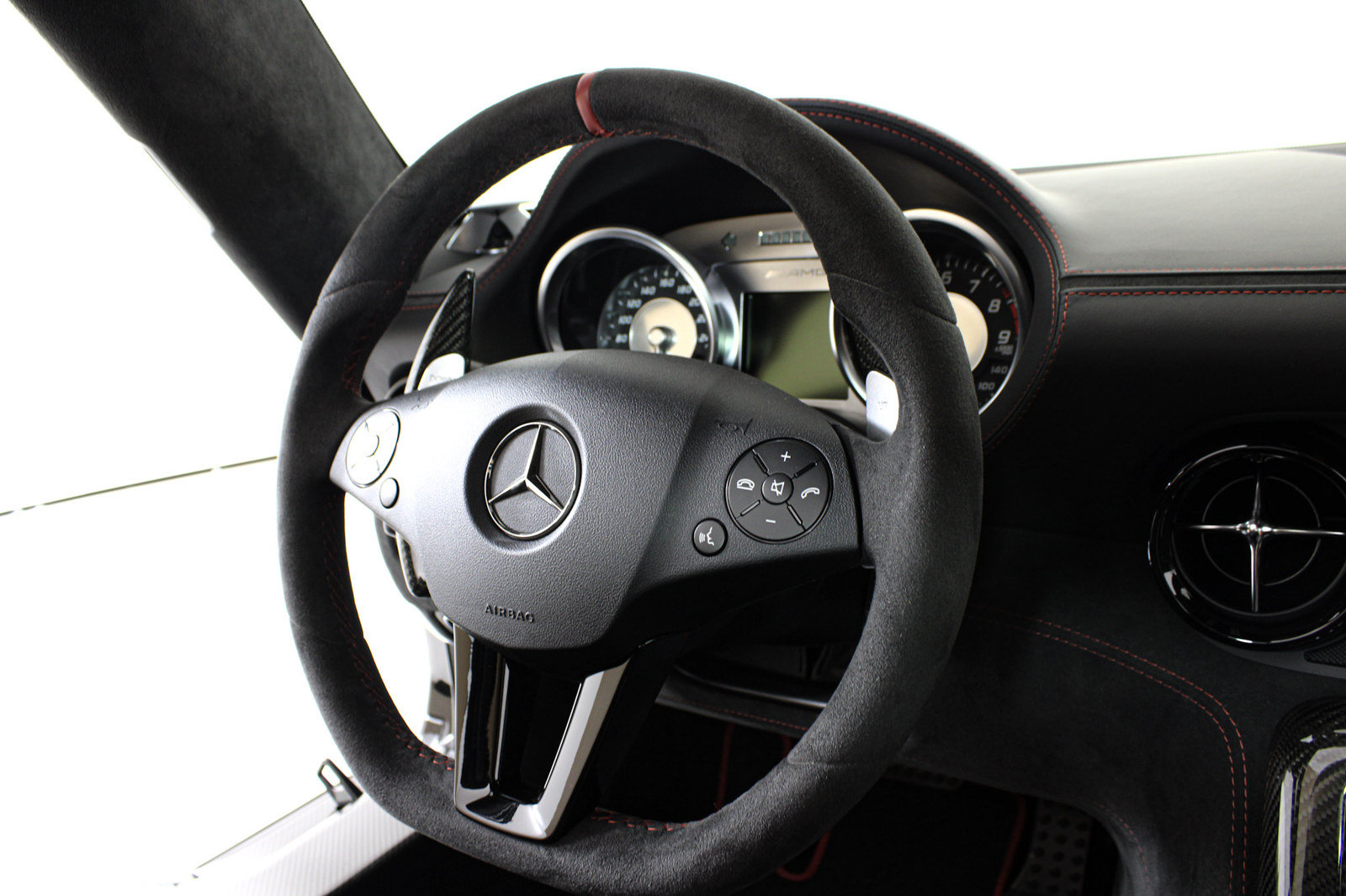 Used 2014 Mercedes-Benz SLS AMG Black Series image 35