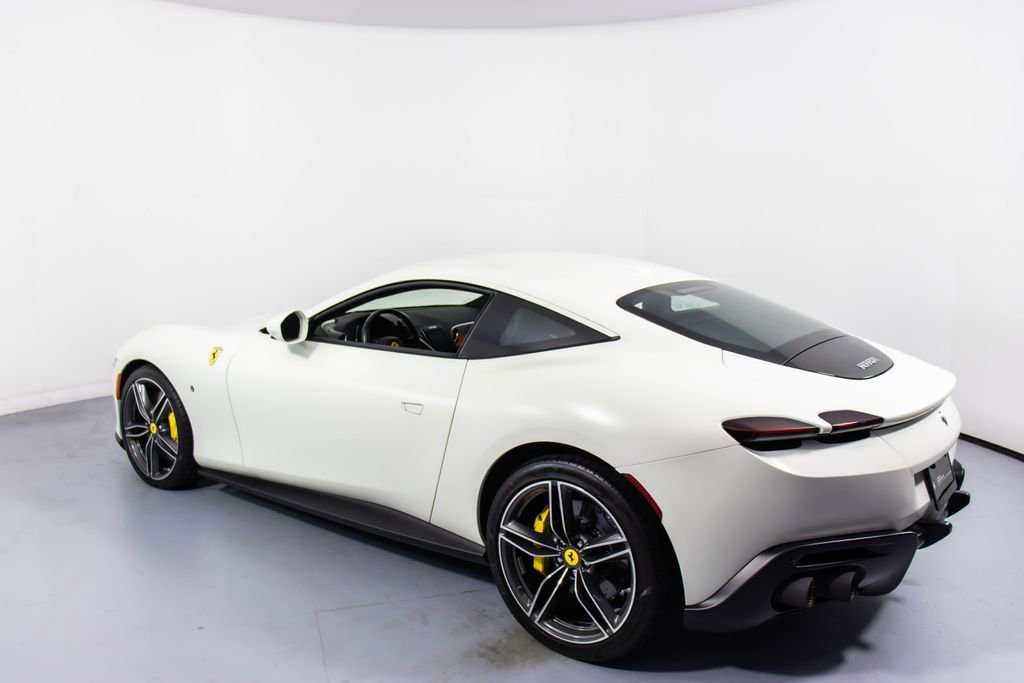 Certified 2022 Ferrari Roma image 8
