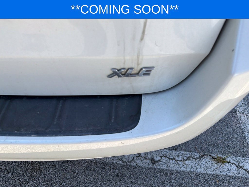 Used 2018 Toyota Sienna XLE w/ Carpet Mat Package FWD image 6