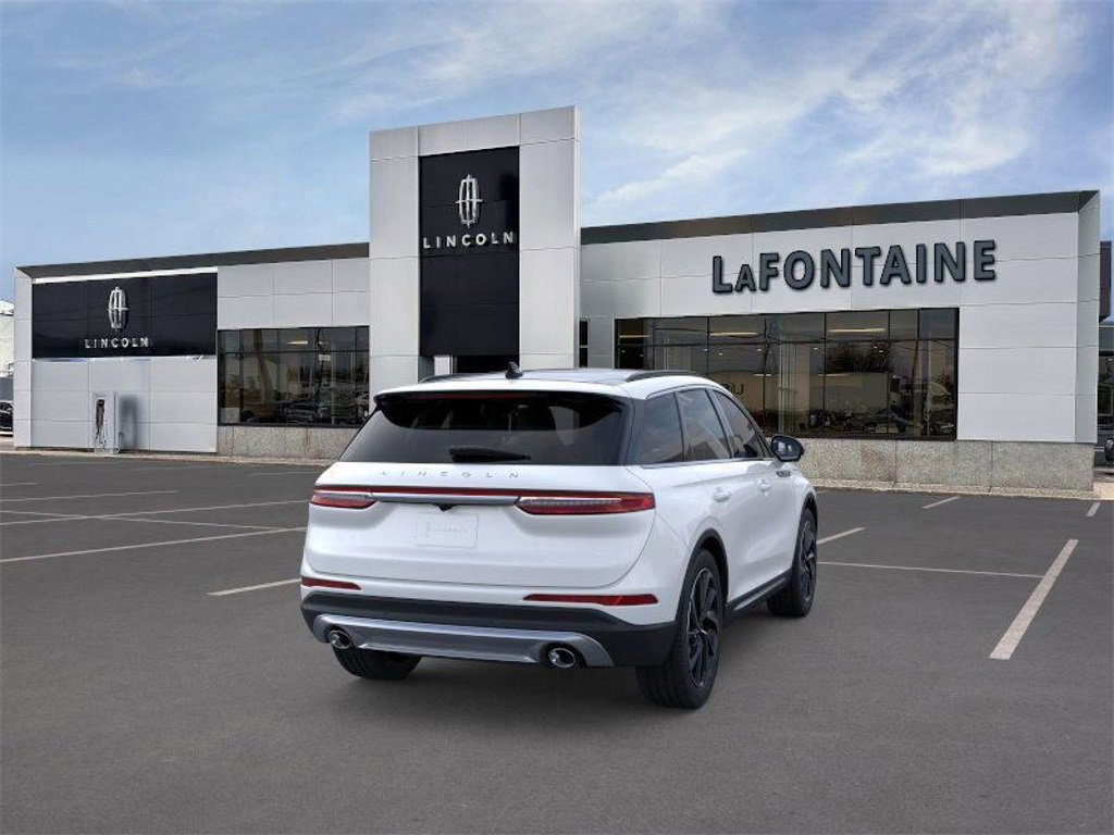 New 2026 Lincoln Corsair Reserve image 8