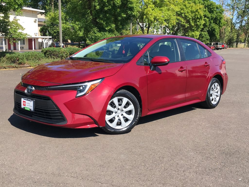 Used 2024 Toyota Corolla LE