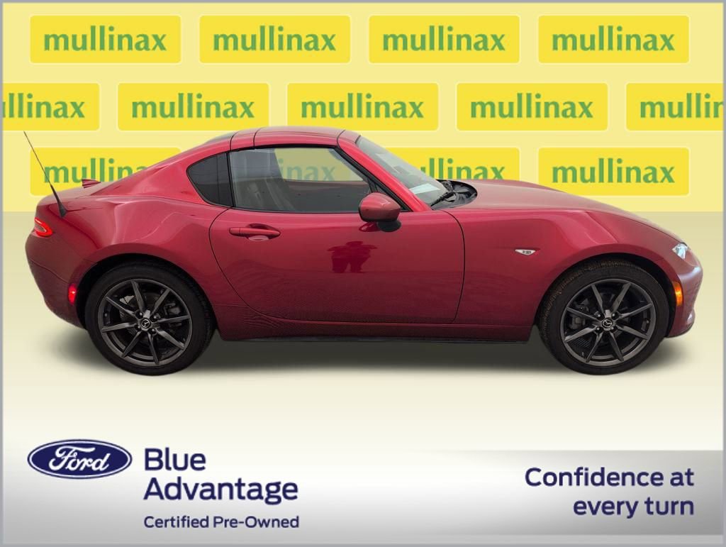 Used 2017 MAZDA MX-5 Miata RF Grand Touring image 2