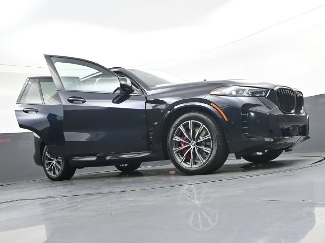 New 2026 BMW X5 xDrive50e w/ M Sport Package AWD/4WD image 45