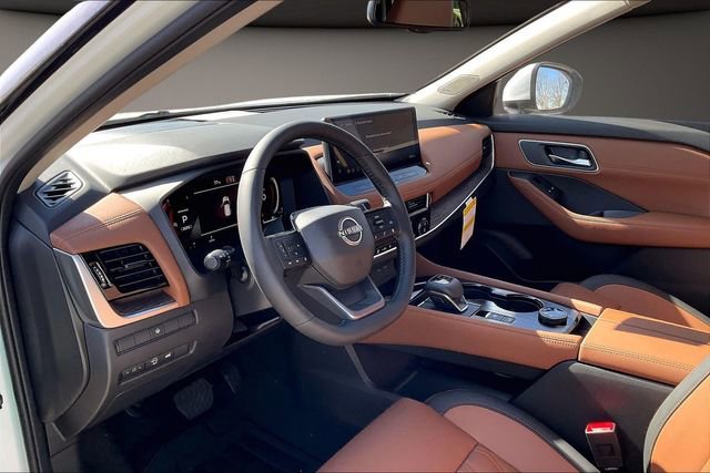 New 2026 Nissan Rogue Platinum image 7