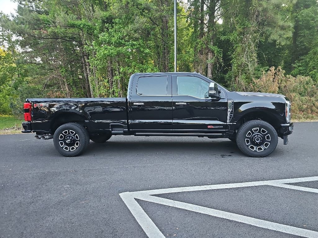 Used 2024 Ford F350 Platinum AWD/4WD image 4