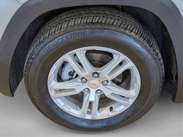 Used 2024 GMC Terrain SLE image 25