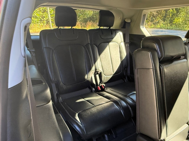 Used 2023 Jeep Grand Cherokee L Limited w/ Luxury Tech Group II image 22