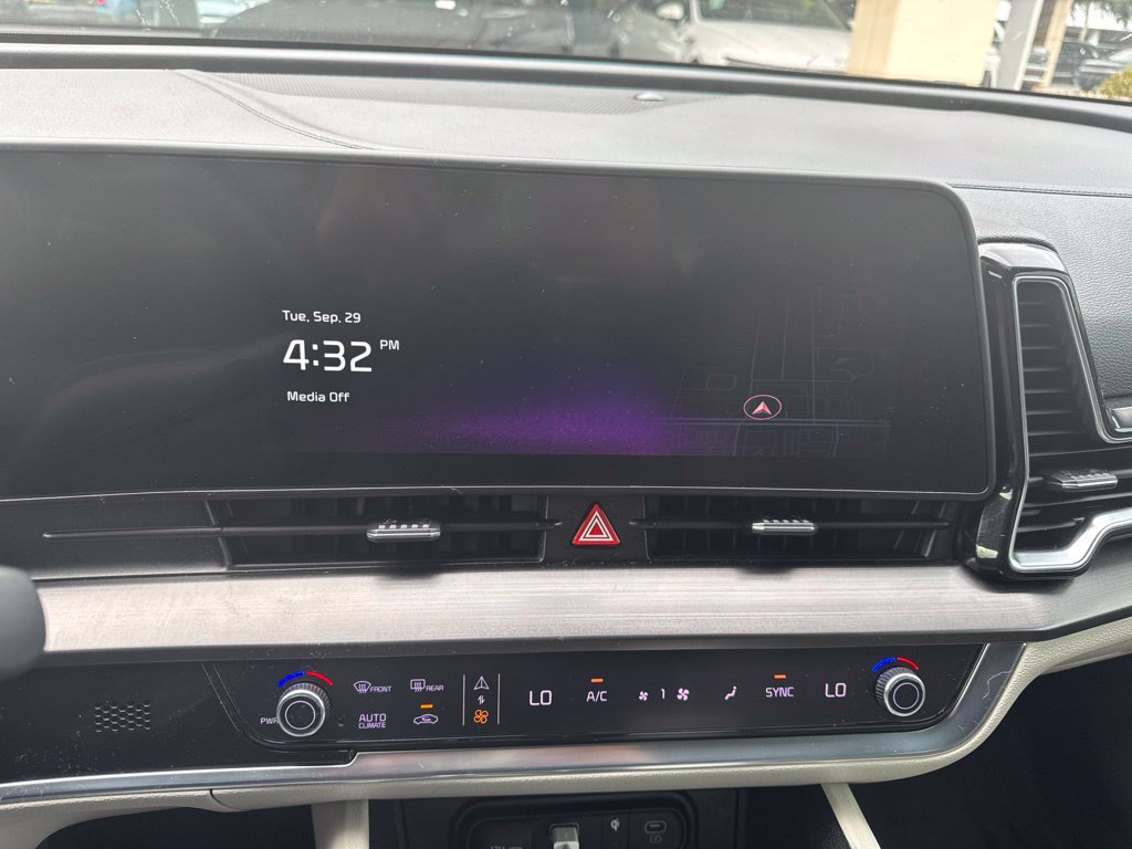 Used 2023 Kia Sportage EX FWD image 23