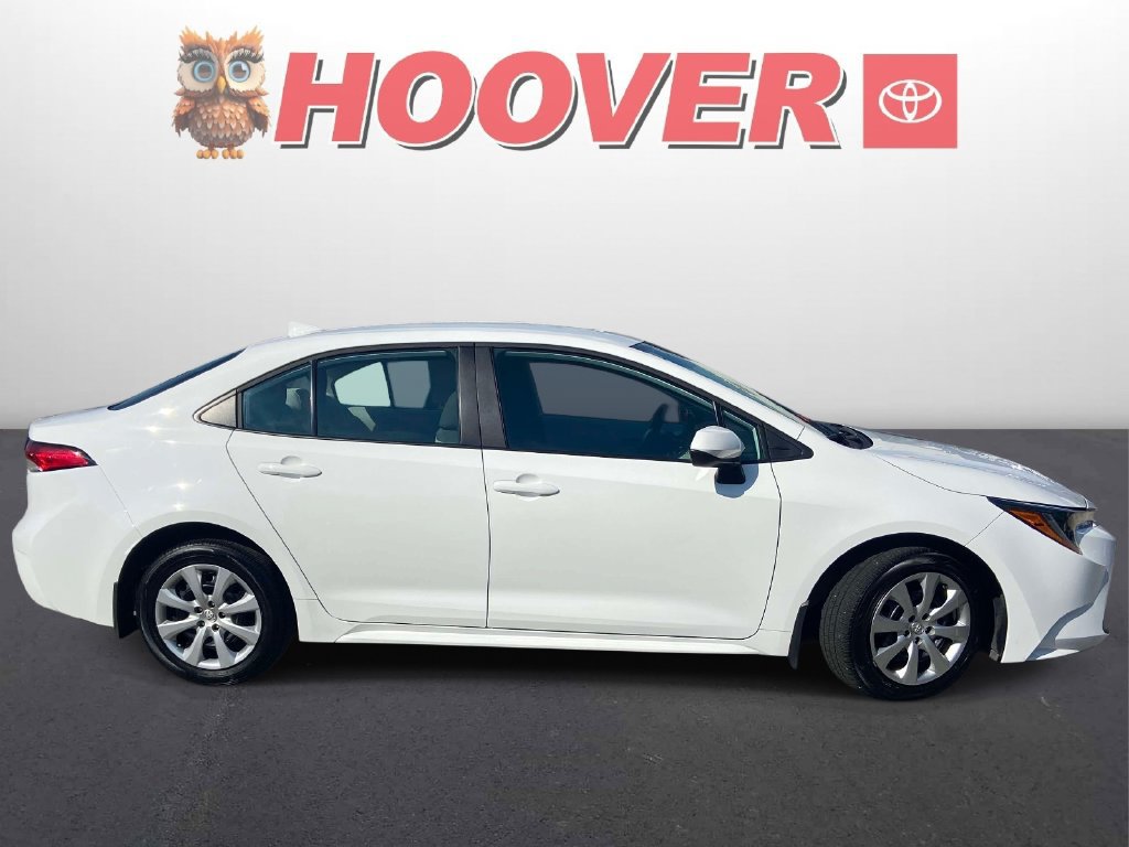 Used 2026 Toyota Corolla LE FWD image 2