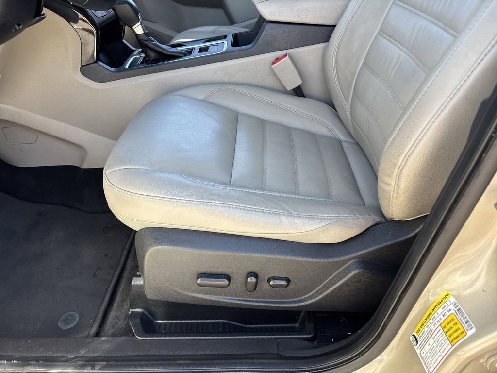 Used 2017 Ford Escape Titanium image 21