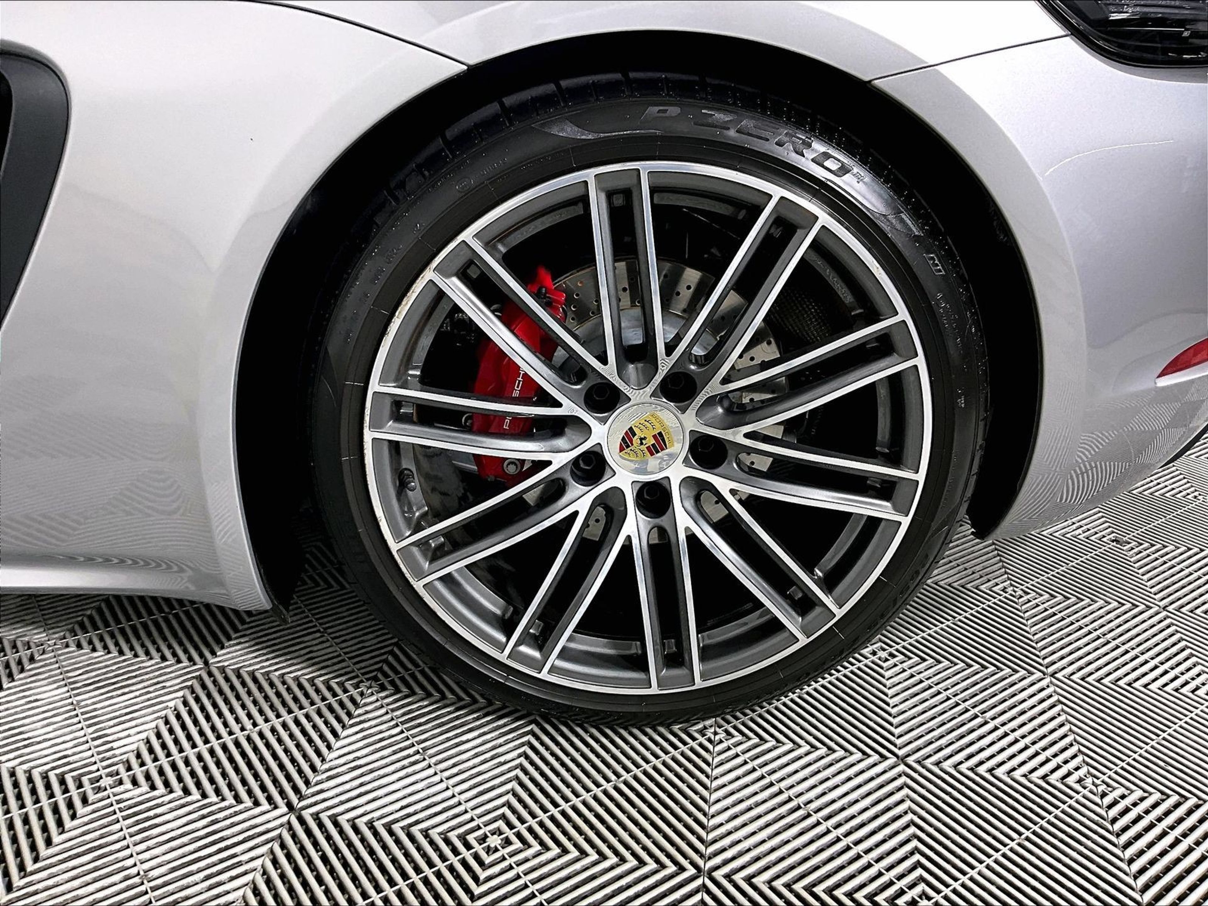 Used 2025 Porsche 718 Boxster GTS RWD image 28