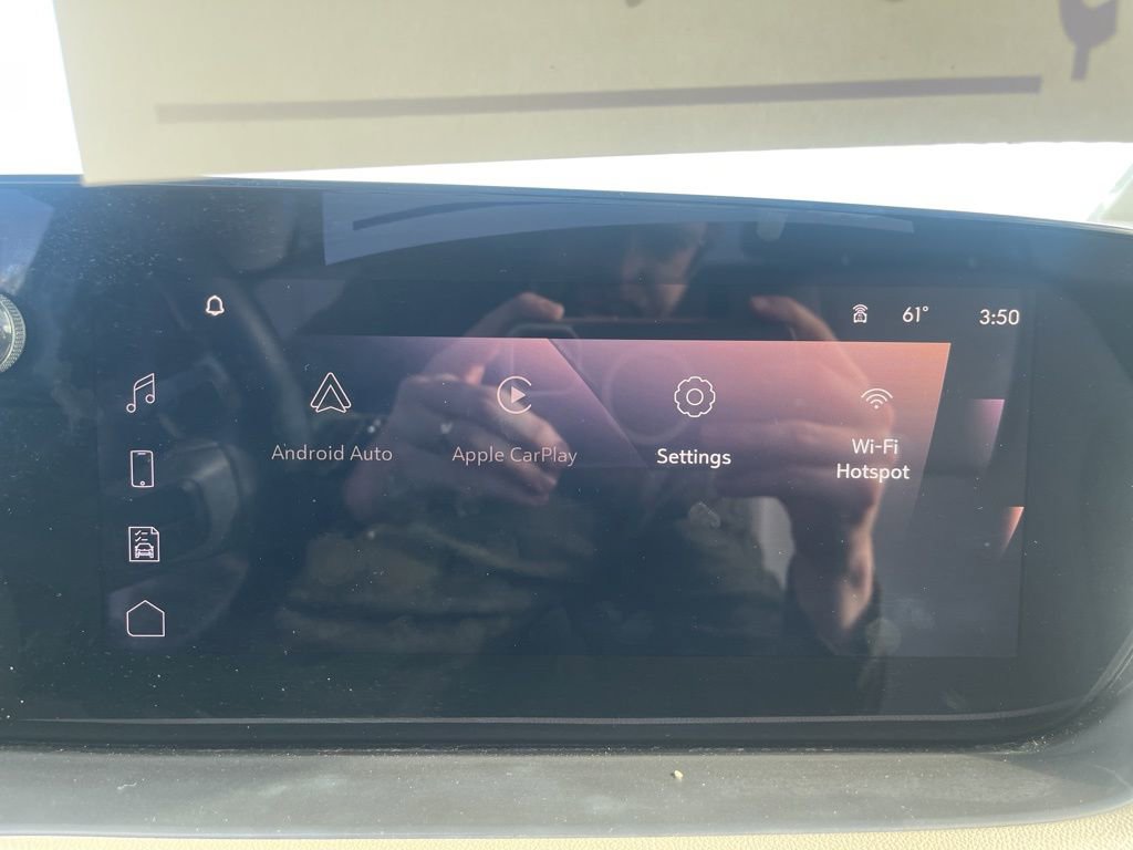 Certified 2024 Buick Encore GX Sport Touring image 31