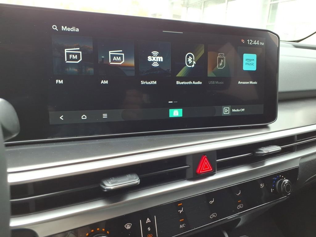 New 2026 Kia Sorento LX FWD image 19