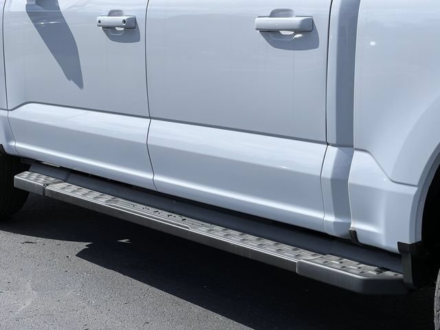 New 2025 Ford F150 Lightning Flash AWD/4WD image 8