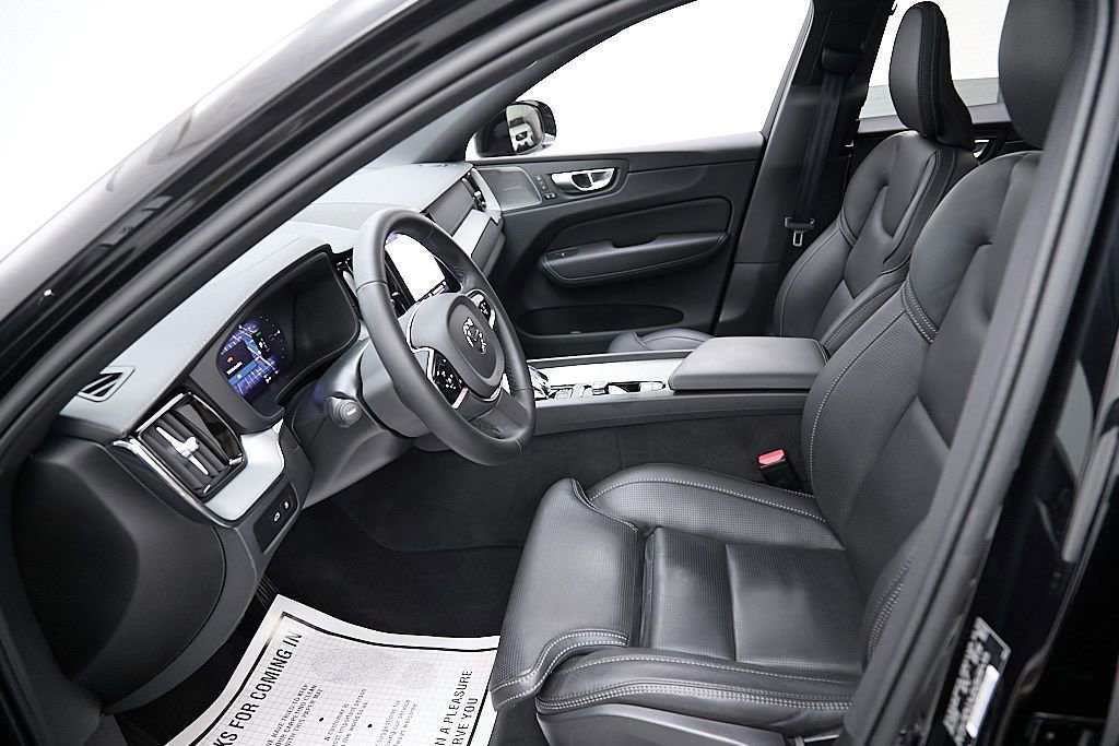 Certified 2024 Volvo XC60 T8 Ultimate image 19