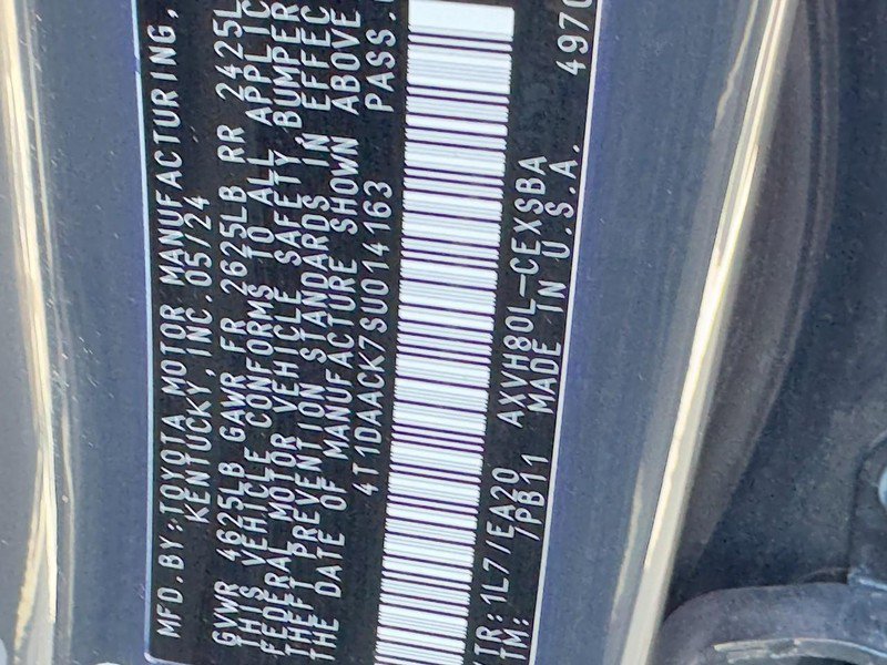 Used 2025 Toyota Camry SE w/ Multimedia Upgrade Package image 24