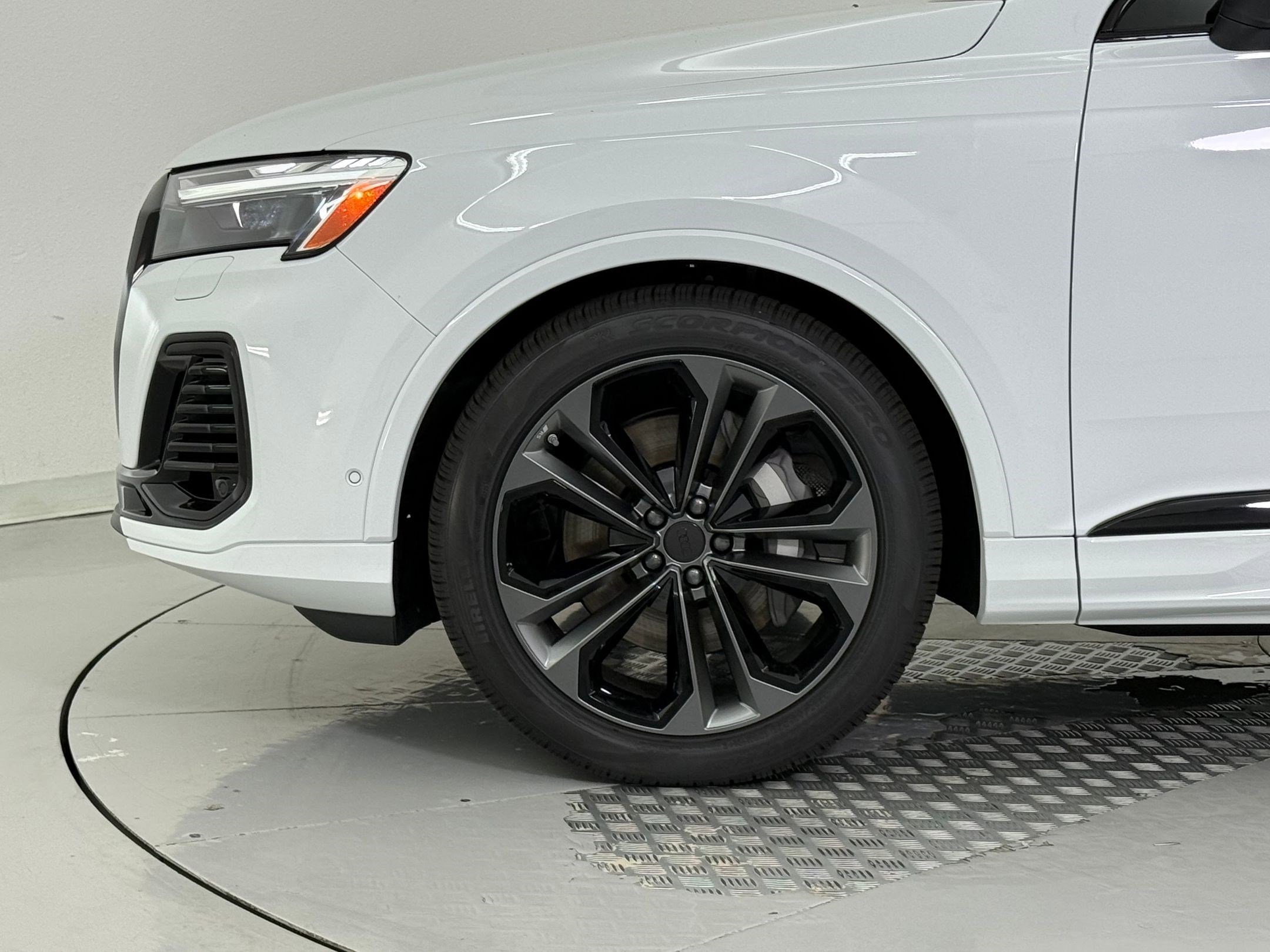 New 2026 Audi Q7 3.0T Premium Plus image 12