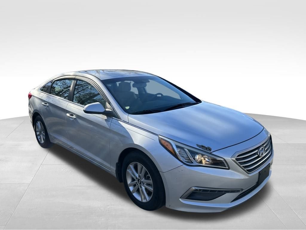 Used 2015 Hyundai Sonata SE w/ Option Group 09 image 8