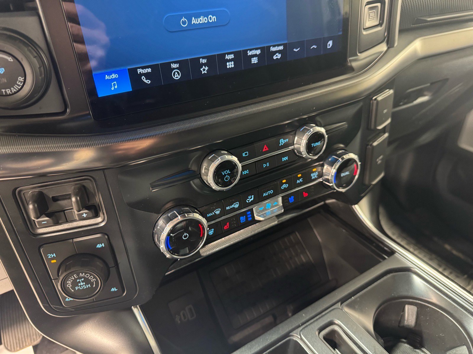 Used 2025 Ford F150 Raptor AWD/4WD image 15