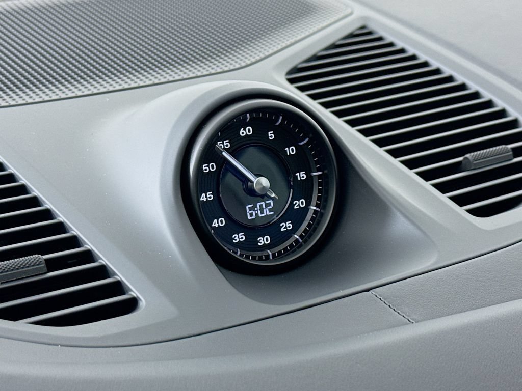 New 2026 Porsche Cayenne Coupe AWD/4WD image 17