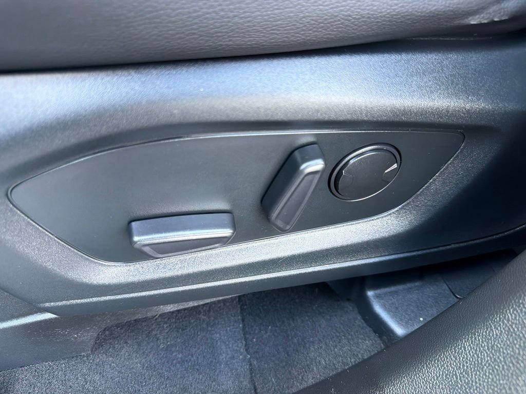 Used 2023 Ford Explorer ST-Line RWD image 18