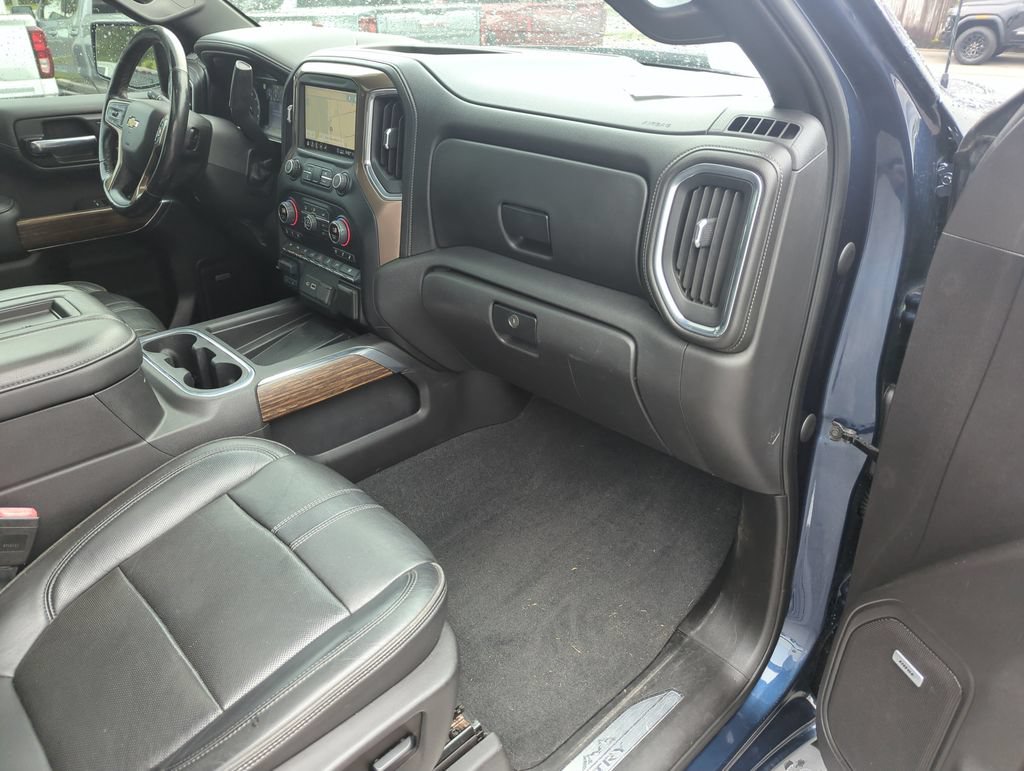 Used 2020 Chevrolet Silverado 1500 High Country w/ Technology Package AWD/4WD image 35