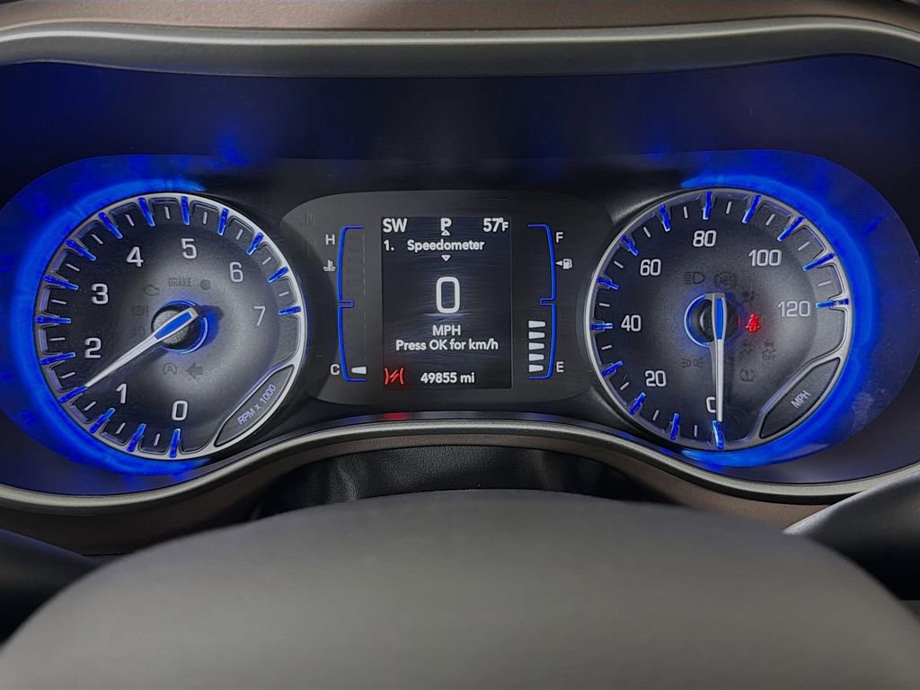 Used 2024 Chrysler Voyager LX image 15