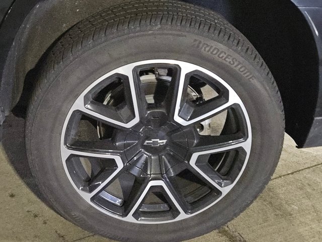 Used 2025 Chevrolet Tahoe RST w/ Comfort Package AWD/4WD image 4